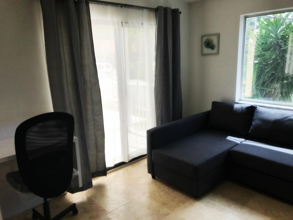 Wave Beach Vacation Rentals Pompano Beach Pokoj fotografie