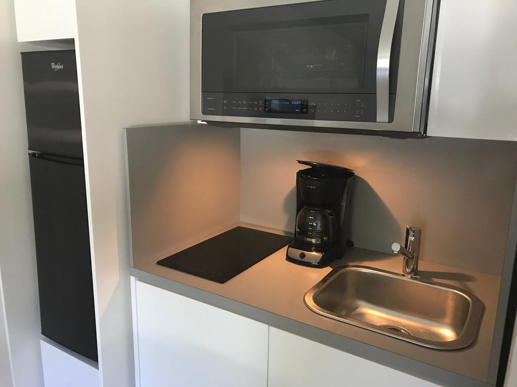 Wave Beach Vacation Rentals Pompano Beach Pokoj fotografie